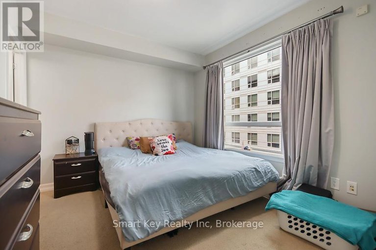 29642091/911-200-besserer-street/sandy-hill/ottawa/ontario/K1N0A7_18