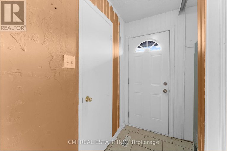 28790260/99-2570-southvale-crescent/sheffield-glenindustrial-park/ottawa/ontario/K1B5B7_5
