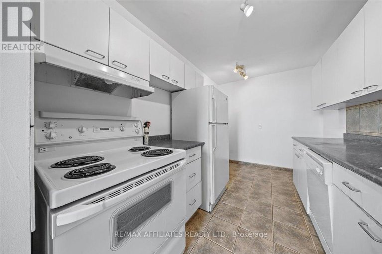 28317254/706-2000-jasmine-crescent/beacon-hill-south/ottawa/ontario/K1J8K4_18