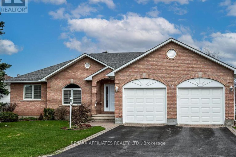 28461946/32-mika-street/stittsville-north/ottawa/ontario/K2S1K8_1
