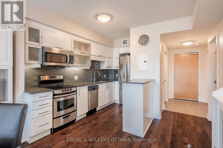28860851/707-40-nepean-street/ottawa-centre/ottawa/ontario/K2P0X5_5