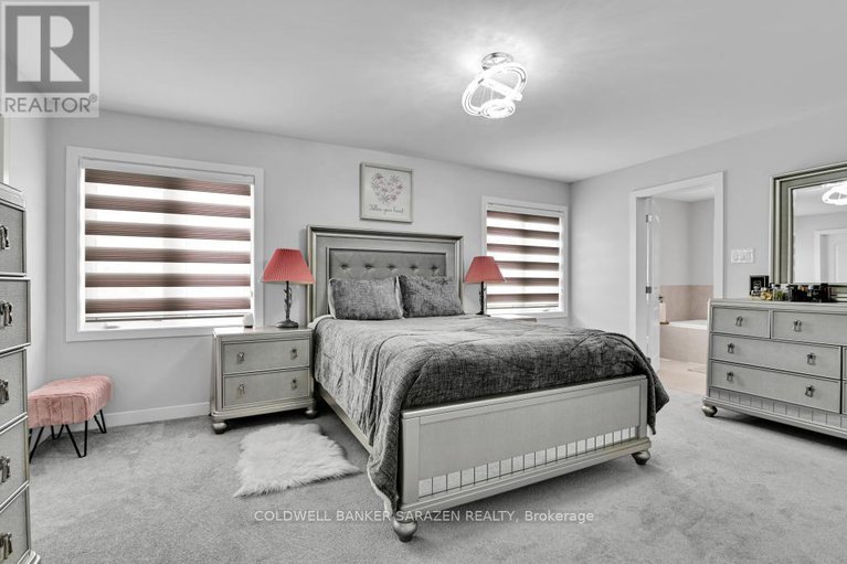 29389721/2052-elevation-road/half-moon-bay/ottawa/ontario/K2J6X1_21