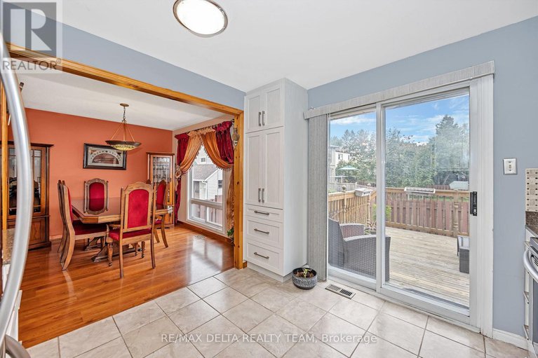 29107738/427-mockingbird-drive/chatelaine-village/ottawa/ontario/K1E2A8_15