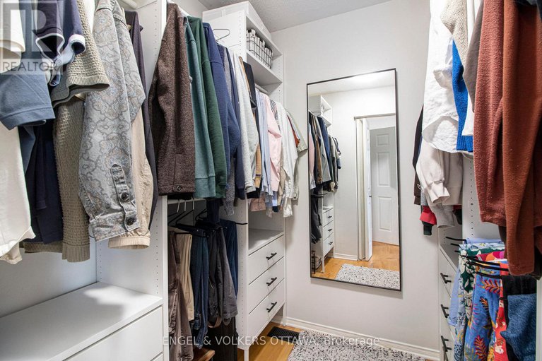 28762667/2047-dorima-street/avalon-east/ottawa/ontario/K4A4E8_12