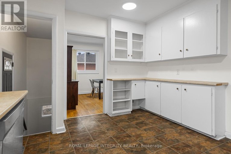 29634426/65-david-drive/meadowlandsst-claire-gardens/ottawa/ontario/K2G2N2_31