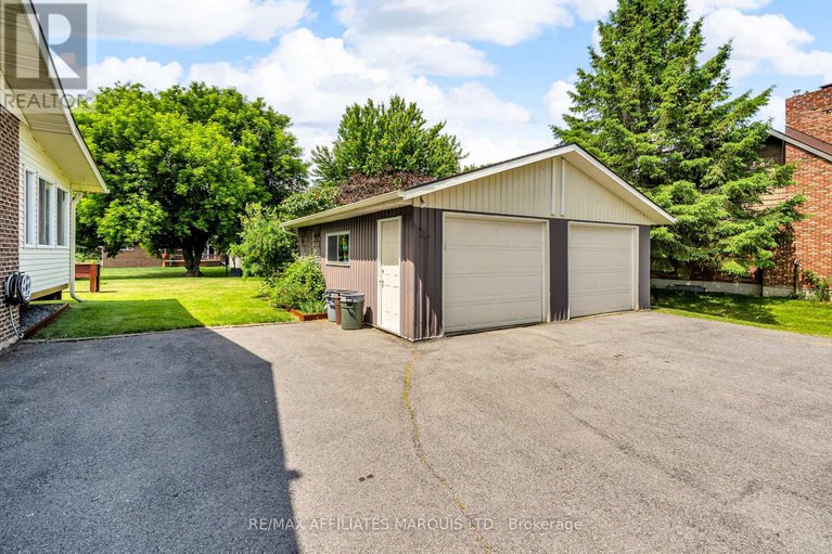 28494873/18227-oak-drive/south-glengarry-charlottenburgh-twp/south-glengarry/ontario/K0C2J0_5