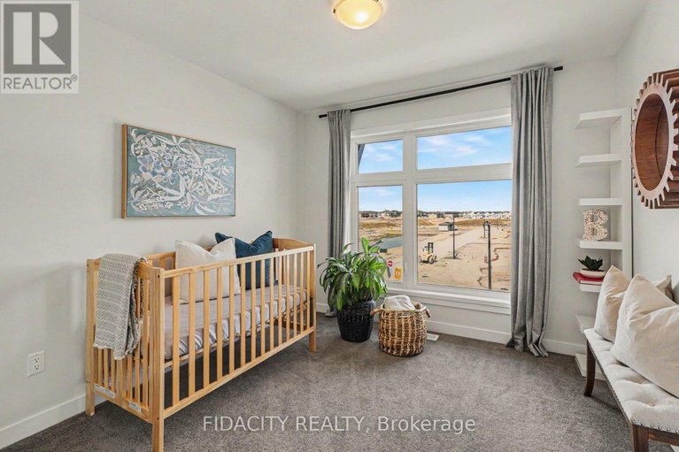 29654929/1768-crux-road/mer-bleuebradley-estatesanderson-park/ottawa/ontario/K1W0R3_18