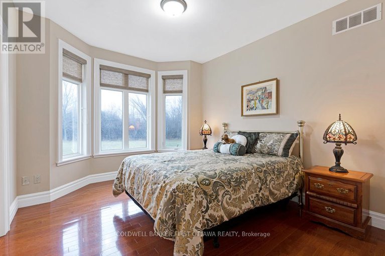 28050284/556-west-point-drive/drummondnorth-elmsley-north-elmsley-twp/drummondnorth-elmsley/ontario/K7H3C7_26