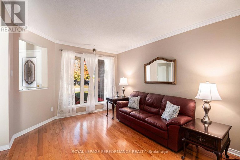28978990/730-nesting-way/fallingbrookgardenway-south/ottawa/ontario/K4A3X4_6