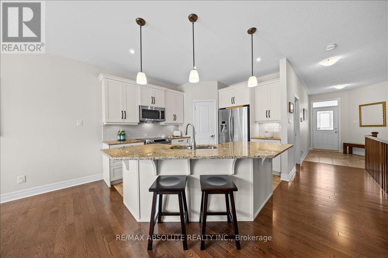 28907418/116-elfin-grove/emerald-meadowstrailwest/ottawa/ontario/K2V0B7_5