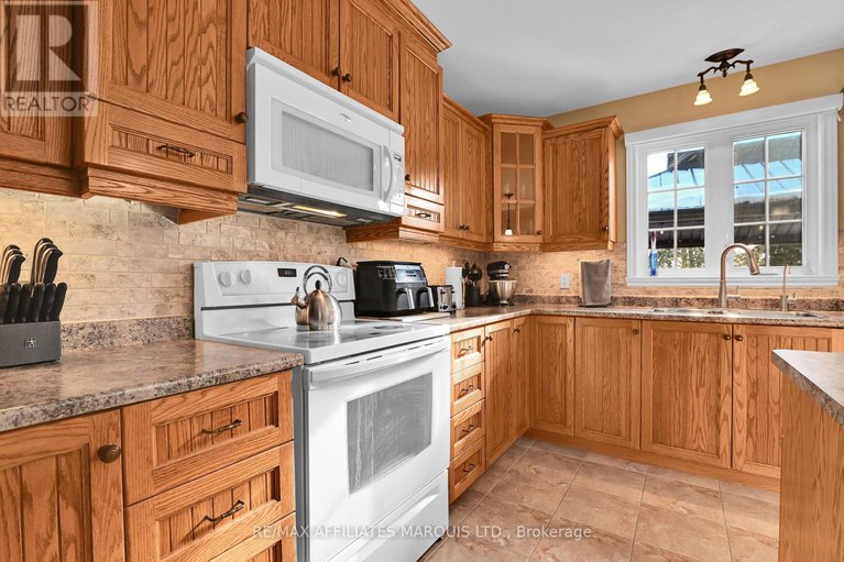 29281457/6574-adrian-court/south-glengarry-charlottenburgh-twp/south-glengarry/ontario/K6H7J1_13