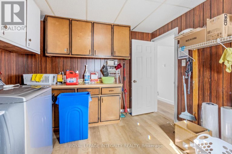 29460496/22-rossland-avenue/meadowlandsst-claire-gardens/ottawa/ontario/K2G2K4_25