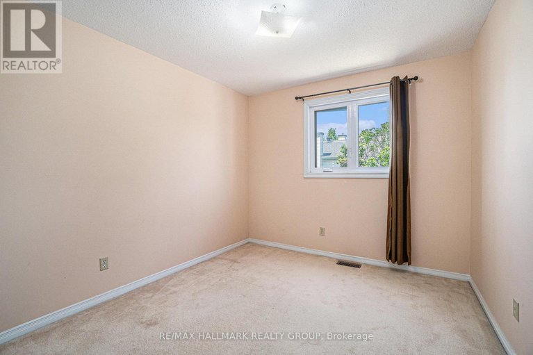 28414091/9-raj-terrace/hunt-club-park/ottawa/ontario/K1G4T4_15