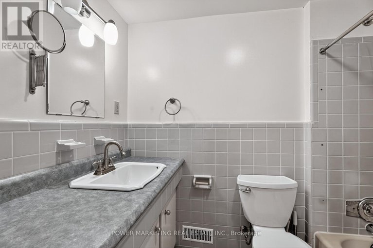 28666860/9-epworth-avenue/meadowlandsst-claire-gardens/ottawa/ontario/K2G2L4_30
