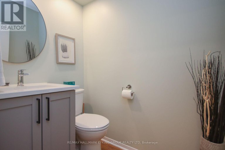 28220496/239-york-street/lower-town/ottawa/ontario/K1N5T9_37