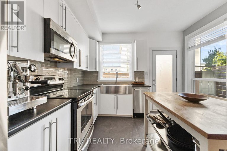 28944399/168-arthur-street/west-centre-town/ottawa/ontario/K1R7C4_12