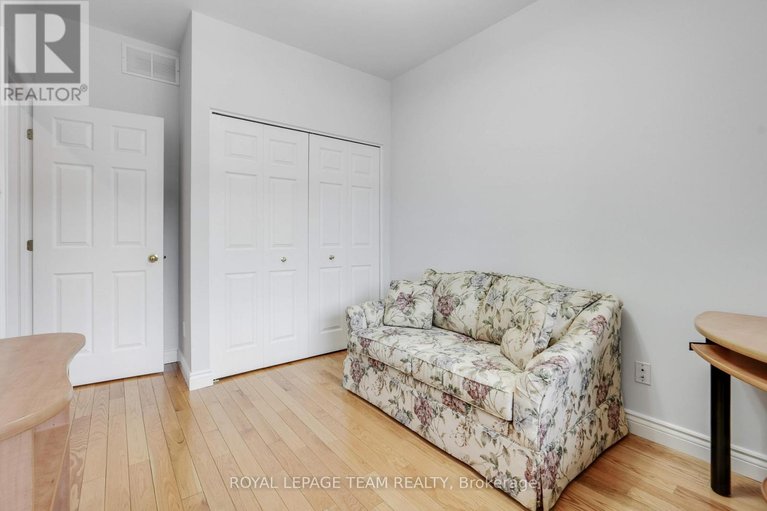 29630264/114-bartlett-private/hunt-clubwestern-community/ottawa/ontario/K1V2A8_10