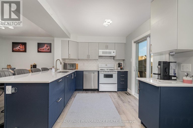 29036096/1150-chimney-hill-way/beacon-hill-south/ottawa/ontario/K1J8Z8_9