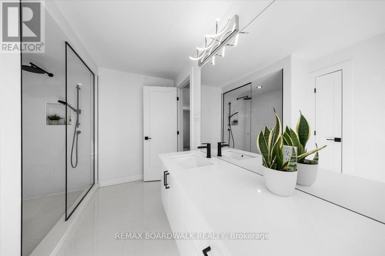 29432300/1535-kamouraska-circle/chateauneuf/ottawa/ontario/K1C3J1_37