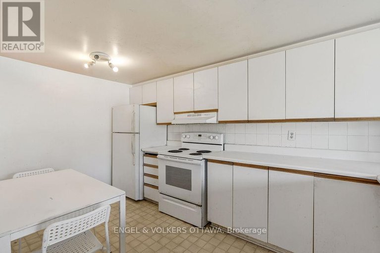 29657683/508-1589-st-bernard-street/sawmill-creektimbermill/ottawa/ontario/K1T3H7_9