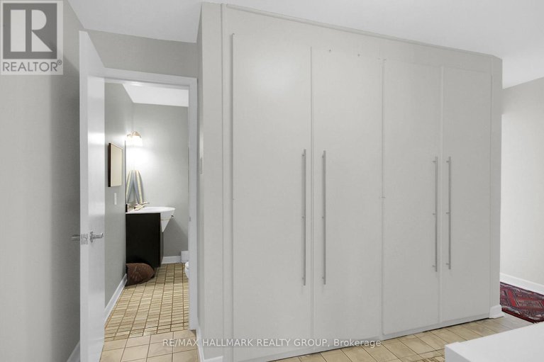 28150348/10-qualicum-street/bruce-farmgraham-parkqualicumbellands/ottawa/ontario/K2H7G8_27