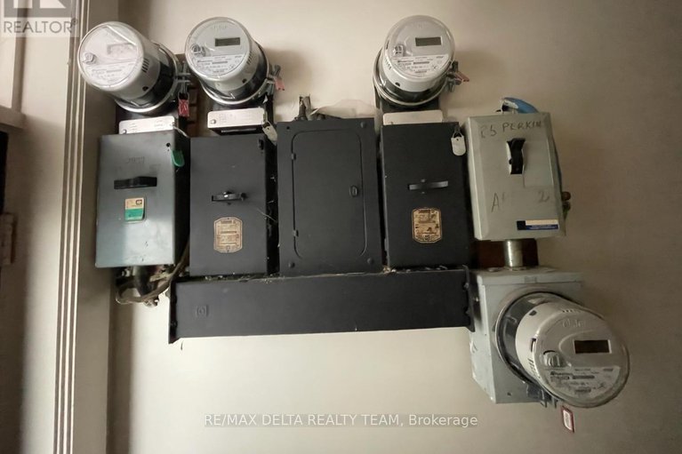 29117353/27-perkins-street/west-centre-town/ottawa/ontario/K1R7G4_17