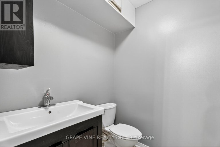 28819617/606-tanguay-court/katimavik/ottawa/ontario/K2L3X3_16