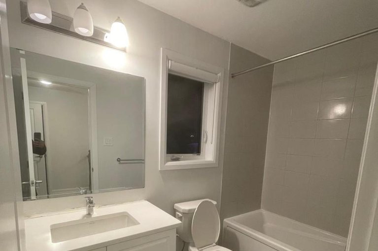 29386902/1075-ballyhale-heights/half-moon-bay/ottawa/ontario/K2J6Y1_26