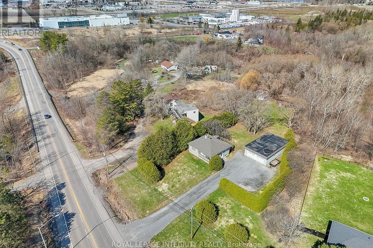 29652812/1099-old-montreal-road/camelot/ottawa/ontario/K4A3N6_9