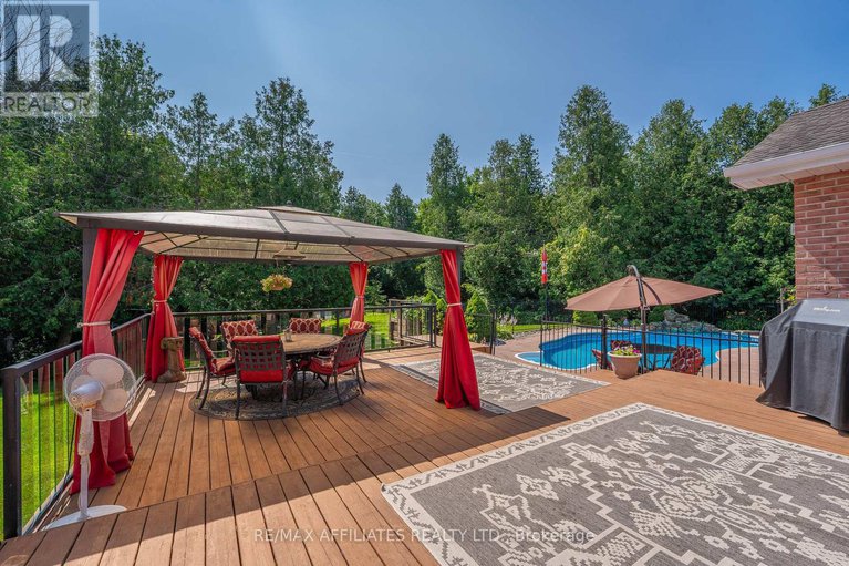 28985818/14-panandrick-view-drive/rural-kanata-central/ottawa/ontario/K2W1A5_43