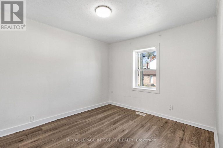 29004176/2053-catherine-street/town-of-rockland/clarence-rockland/ontario/K4K1H6_9