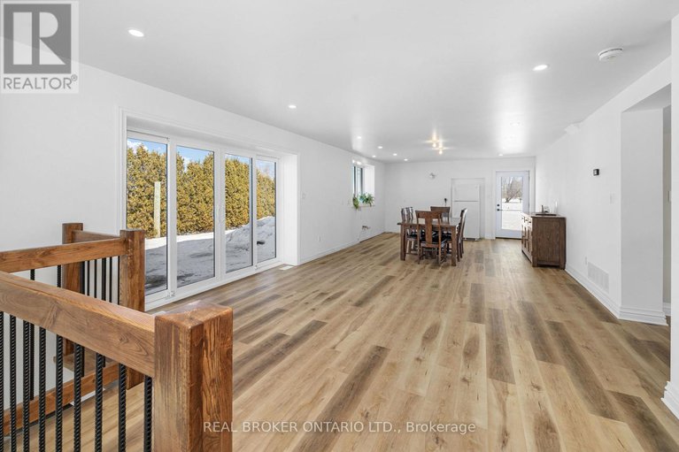 29434200/10969-gilmour-road/south-dundas-matilda-twp/south-dundas/ontario/K0C1C0_9