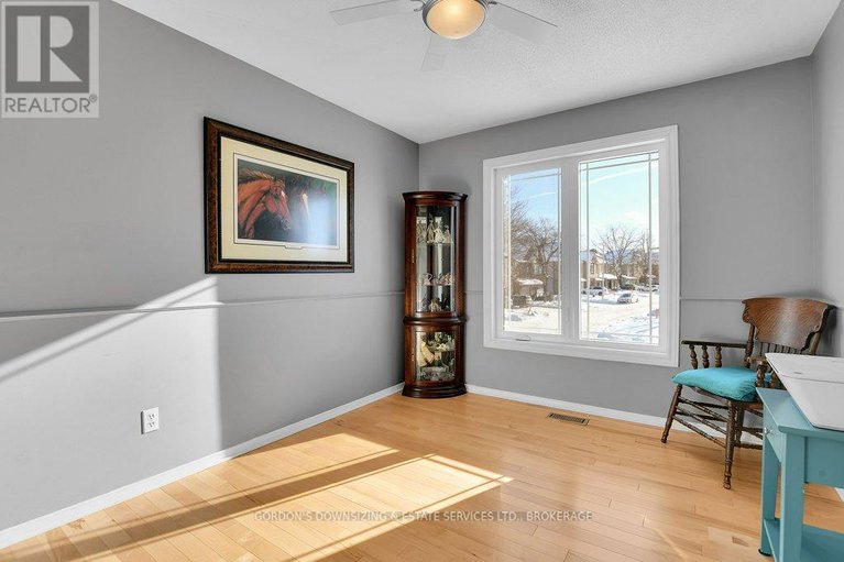 29228348/6370-sablewood-place/chapel-hill/ottawa/ontario/K1C7M3_26