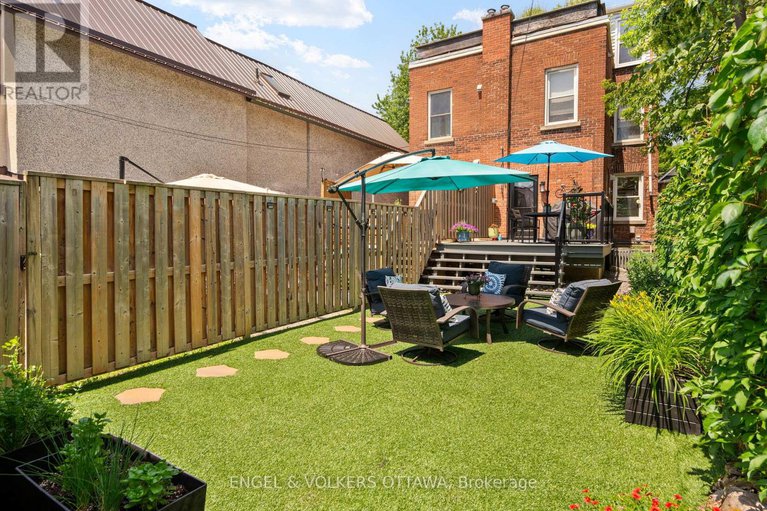 28550039/244-flora-street/ottawa-centre/ottawa/ontario/K1R5R9_39