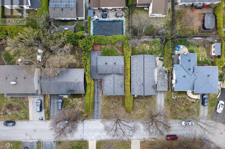29678412/1795-devlin-crescent/playfair-park/ottawa/ontario/K1H5T5_38