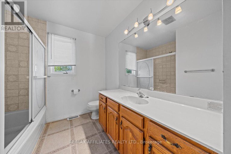 28835294/1024-miss-ottawa-street/beacon-hill-south/ottawa/ontario/K1J7B1_24