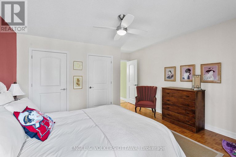28953210/4-74-somerset-street-w/ottawa-centregolden-triangle/ottawa/ontario/K2P0H5_24