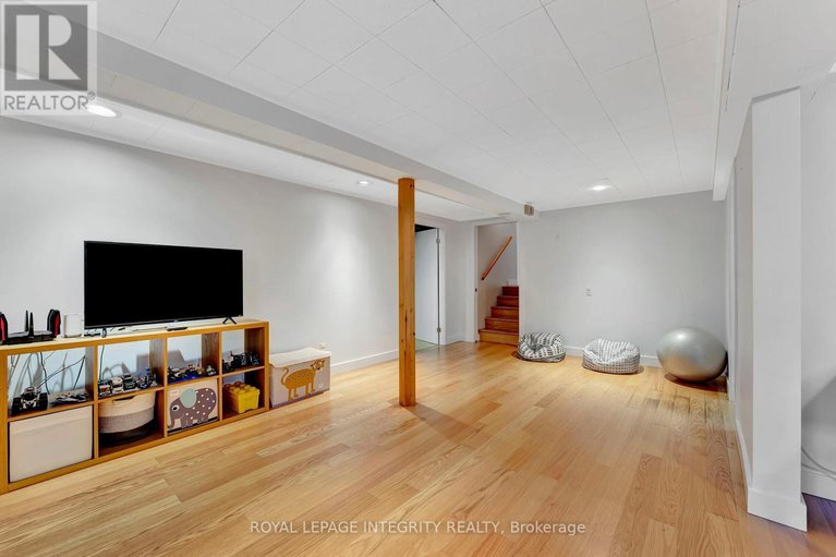 28621220/1150-albany-drive/bel-air-heights/ottawa/ontario/K2C2L3_29