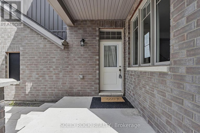 28814224/149-minikan-street/blossom-parkkemp-parkfindlay-creek/ottawa/ontario/K1X0E5_4