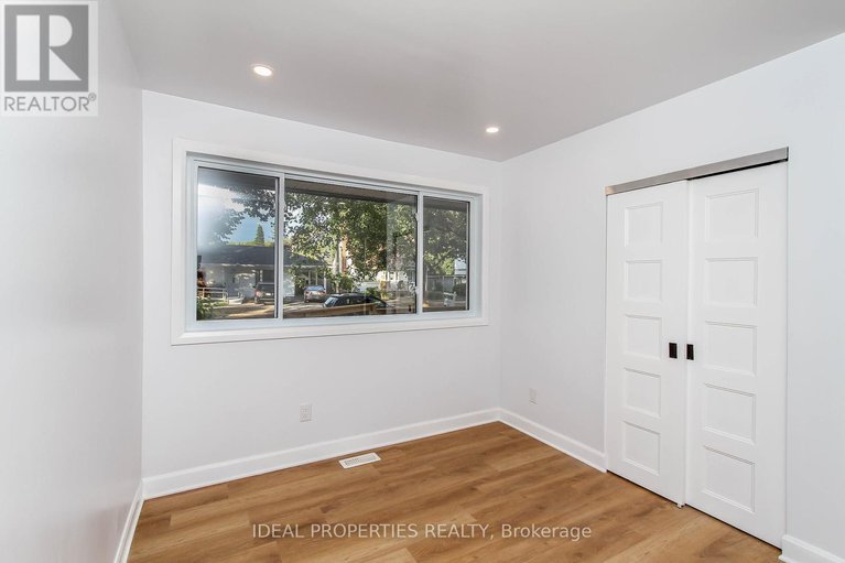 28774886/1796-saunderson-drive/elmvale-acres/ottawa/ontario/K1G2C2_25