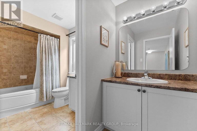 29627658/1965-montmere-avenue/notting-hillsummerside/ottawa/ontario/K4A0E3_38