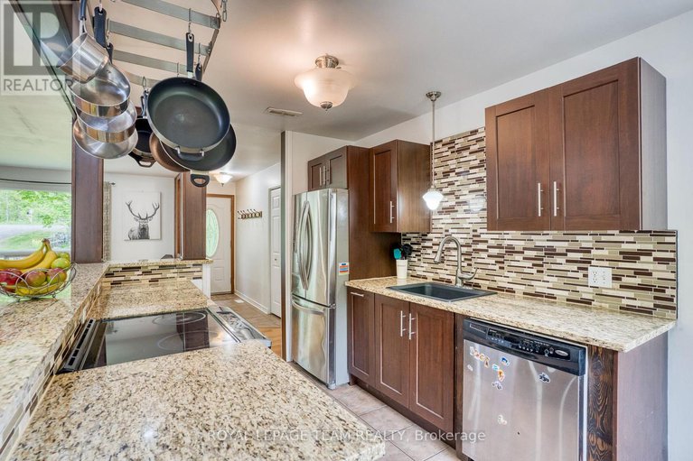 28363594/285-drummond-11-concession/drummond-n-elmsley-drummond-twp/drummondnorth-elmsley/ontario/K7C0C5_29
