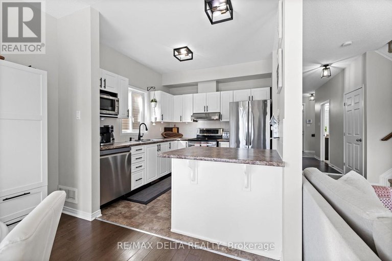 29662213/221-mercury-street/clarencerockland-twp/clarence-rockland/ontario/K4K0E8_13