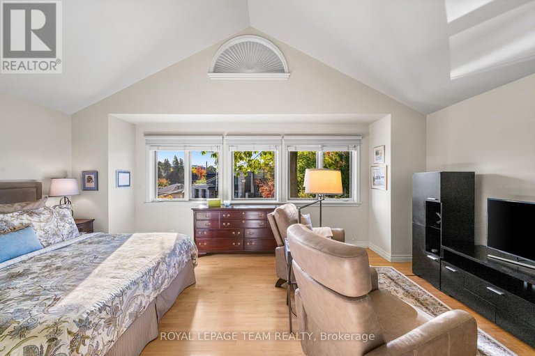 29143526/41-civic-place/civic-hospital/ottawa/ontario/K1Y2E1_26