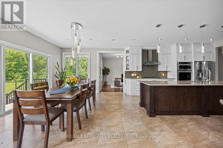 29024438/1610-linkland-court/cumberland-estates/ottawa/ontario/K4C0A5_16