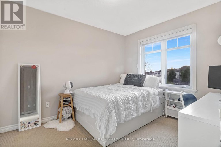 29654933/1998-pennyroyal-crescent/notting-hillsummerside/ottawa/ontario/K4A0S7_26