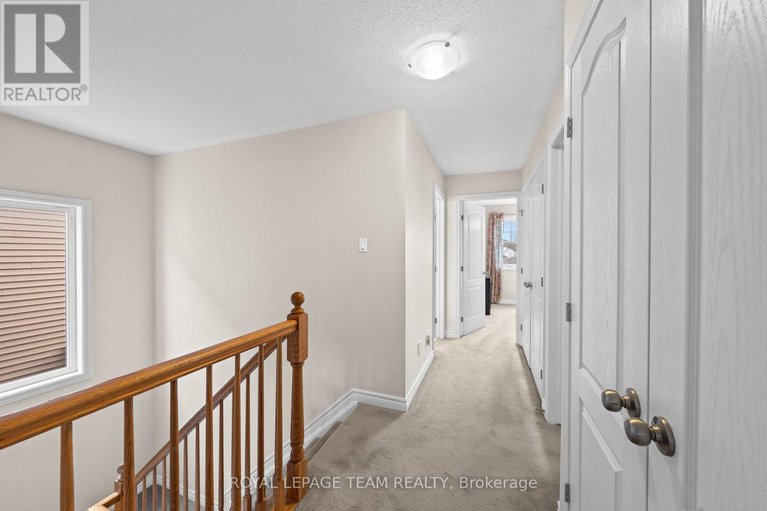 29392522/257-denali-way/stittsville-north/ottawa/ontario/K2S0R2_33