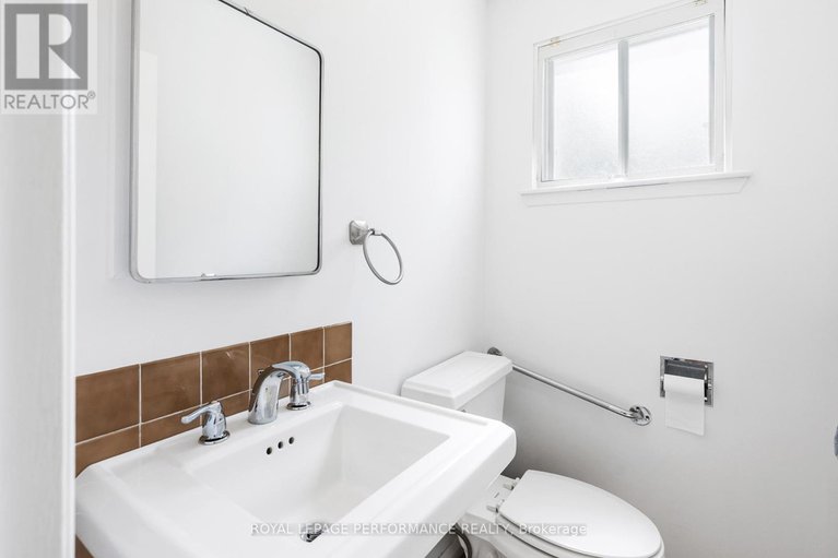 28994141/33-woodview-crescent/blackburn-hamlet/ottawa/ontario/K1B3B1_19