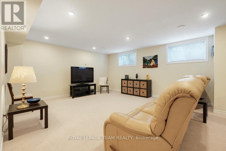 28689700/316-serenade-crescent-w/riverside-southgloucester-glen/ottawa/ontario/K1X0B8_33