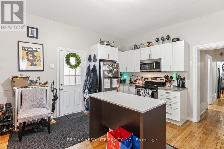 29562763/231-bell-street-n/west-centre-town/ottawa/ontario/K1R7E1_5